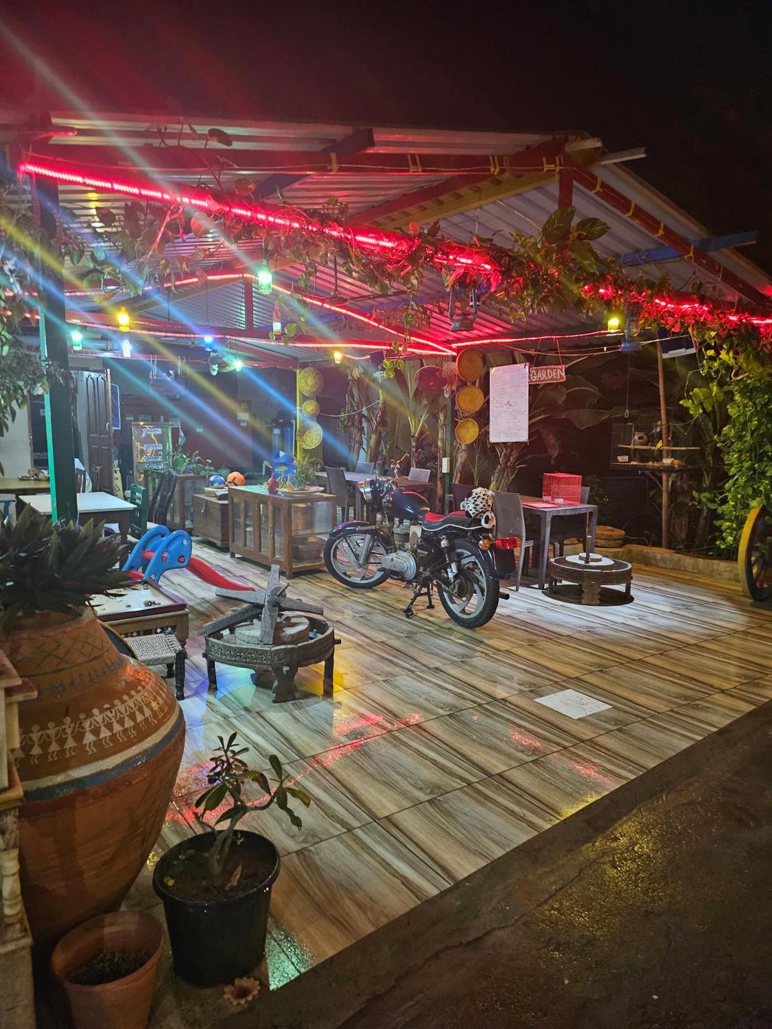 Dream Vision Guest House Diu Bagian luar foto